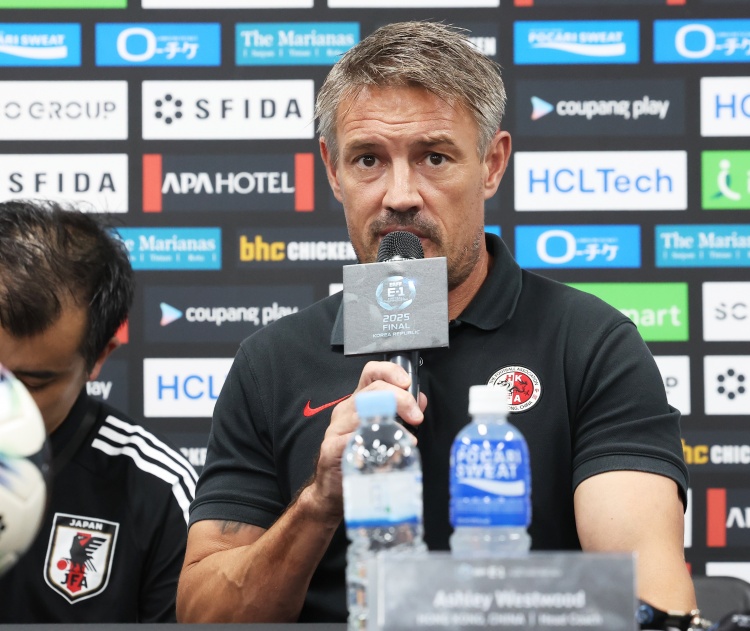 中国香港主帅：面对中日韩不会有过高期待，会珍惜交手强队的机会