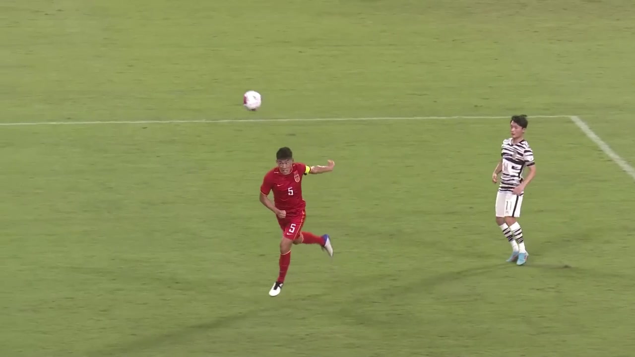 朱辰杰高难度离谱乌龙！上届东亚杯国足0-3完败韩国！