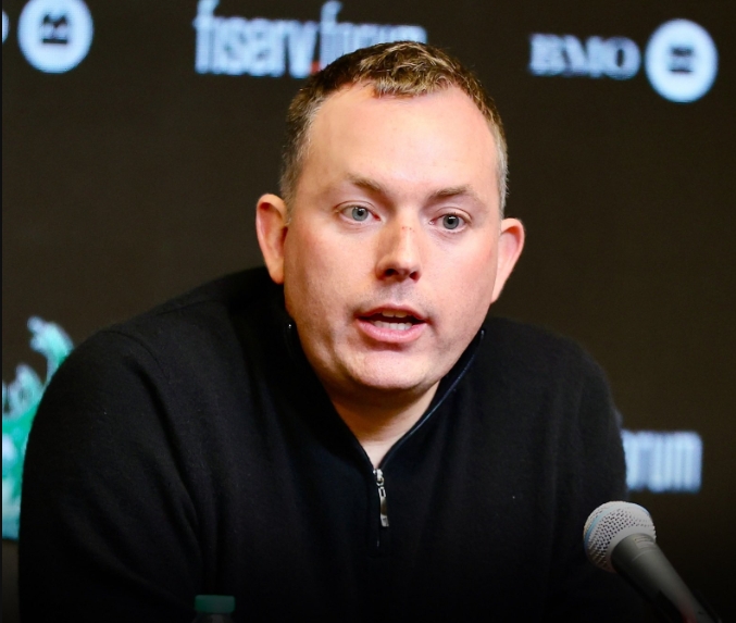 💥严查雄鹿！波蒂斯年薪＜全额中产😳5大轮换合计不到2000万