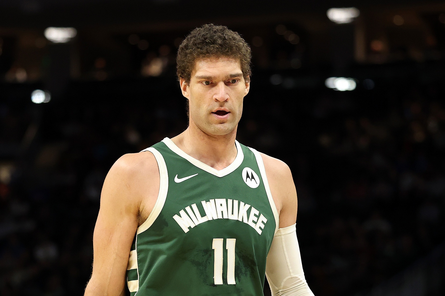 美记：快船与大洛达成的两年1800万合同中包含第二年的球队选项