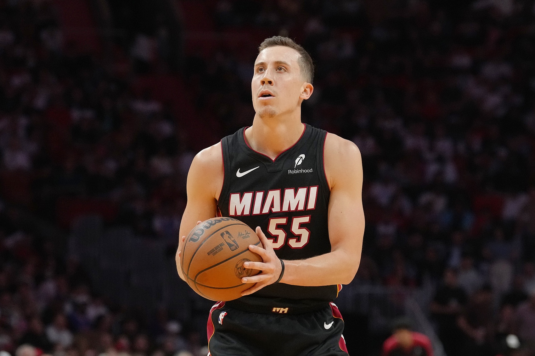 想走了？邓罗合同保障部分1880万 和他终止合同放弃的几乎一样