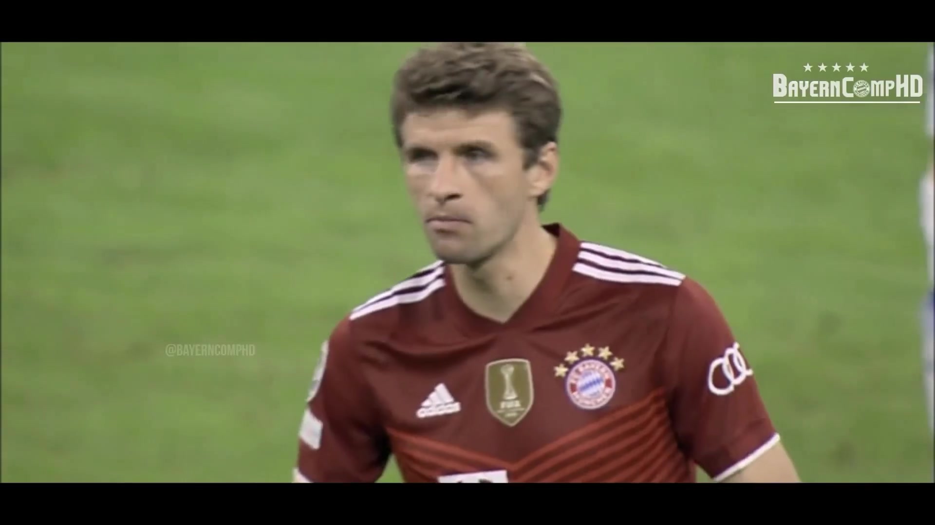 简直就是艺术！穆勒一直在用穆勒的方式踢球！独一档的球场感觉！