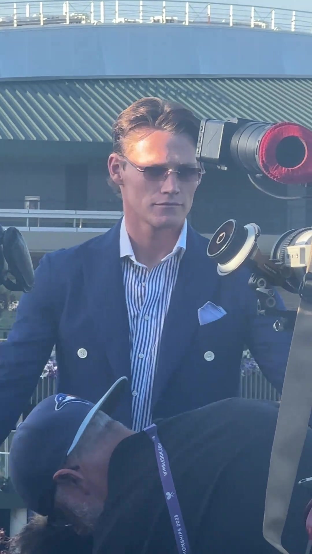 意大利还是养人啊！球迷在温网偶遇小麦，整个人气质都不一样了