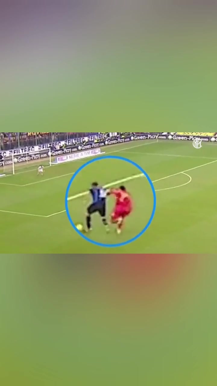 扛着后卫进球的男人！拦不住的亚平宁重坦维埃里！