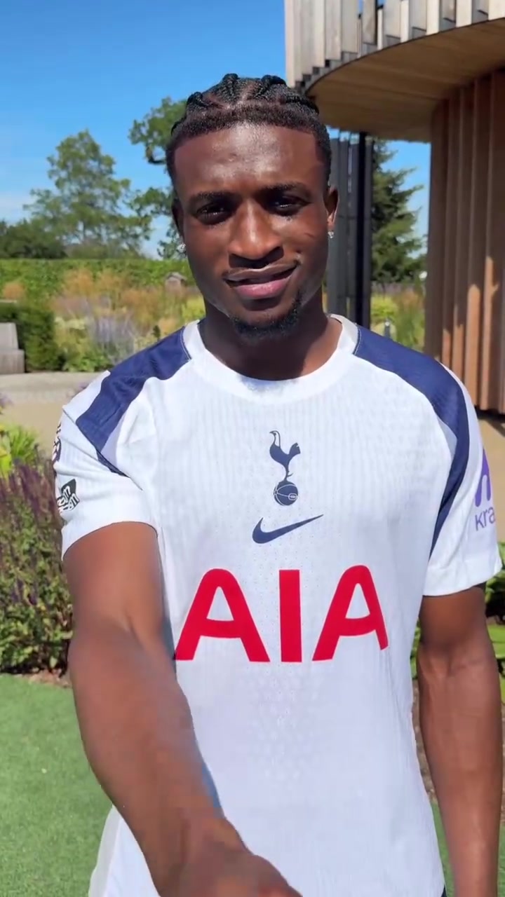 哪个天才想出这么拍视频的？范德文和库杜斯正式握手和解！