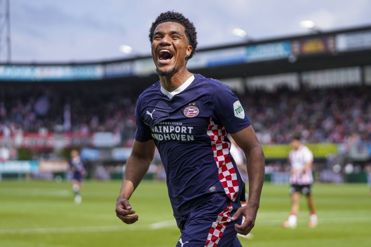 图片报：勒沃库森即将打破队史纪录签下蒂尔曼，同时关注巴卡约科