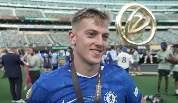 德拉普：今天全队的表现配得上这一切 下赛季要赢得更多奖杯