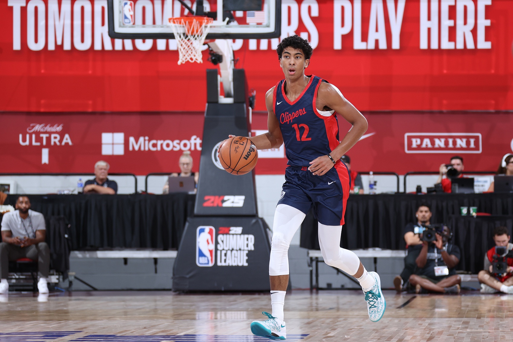 卡姆-克里斯蒂：想为球队带来防守和投射 要为哈登和小卡拉开空间