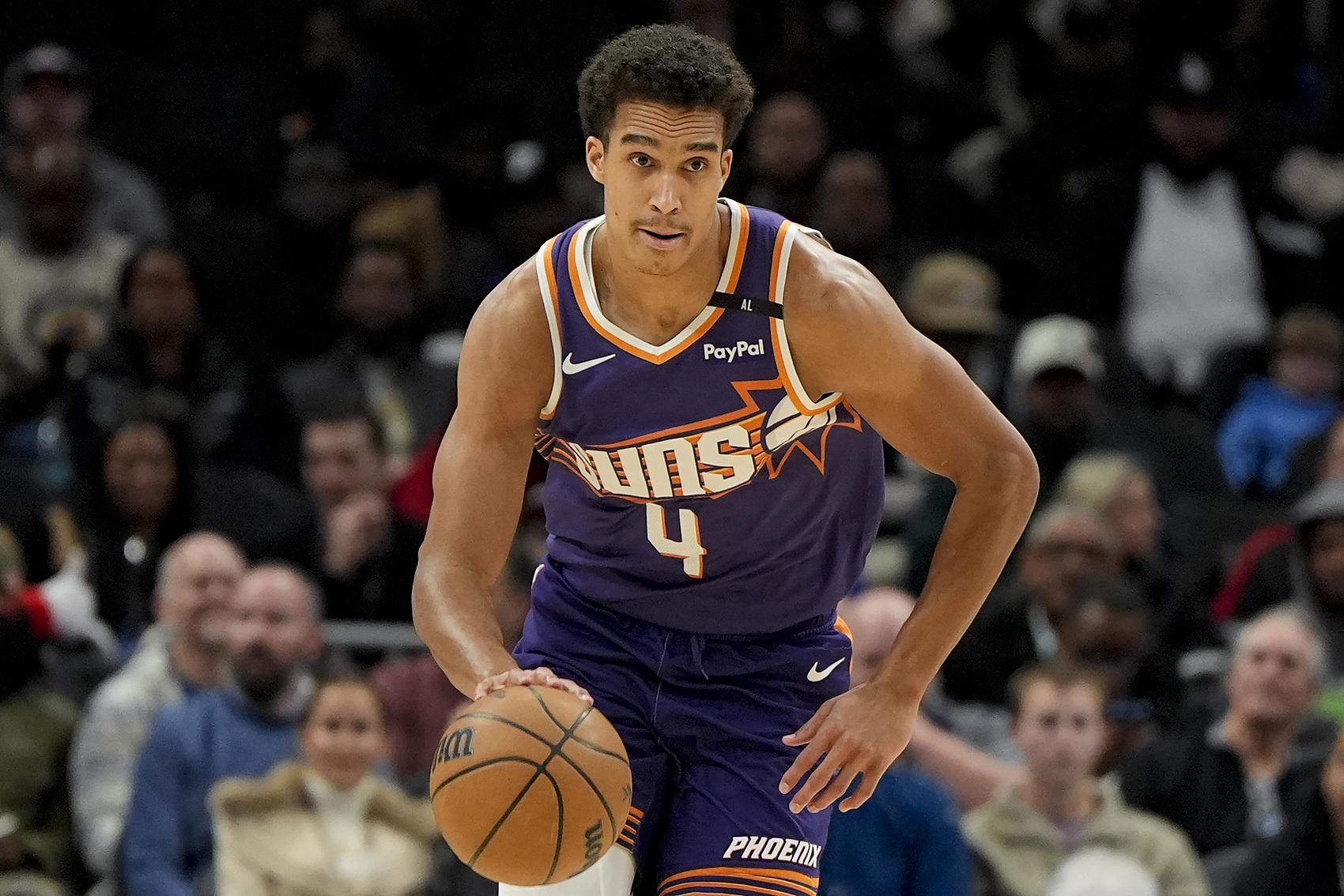 身手全能！伊戈达罗12中8贡献18分9板3助3断2帽 但也有5失误