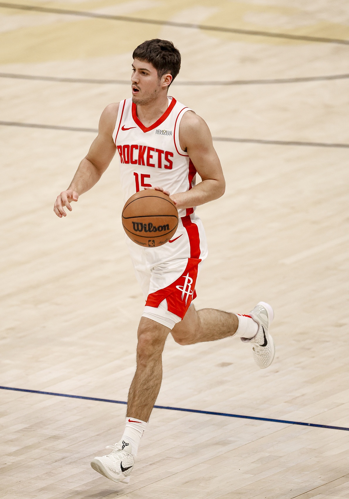 谢泼德急着证明自己？美记：他投了约4个三不沾 这样做可没好处