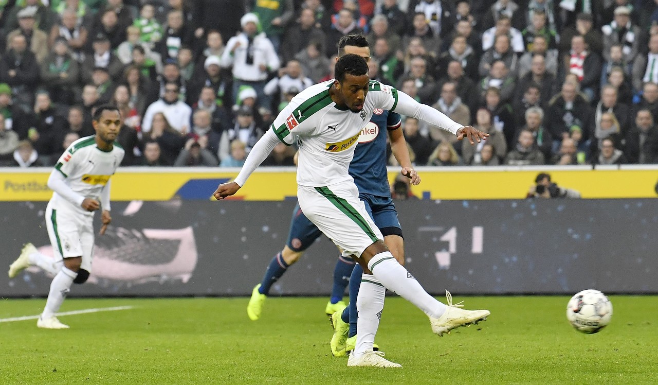 法媒：埃因霍温接近签下门兴前锋普莱亚，转会费300万欧+浮动