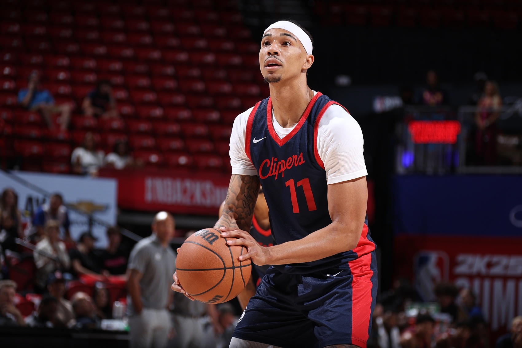 可圈可点！乔丹-米勒11中7砍全场最高19分外加7板 末节连得9分