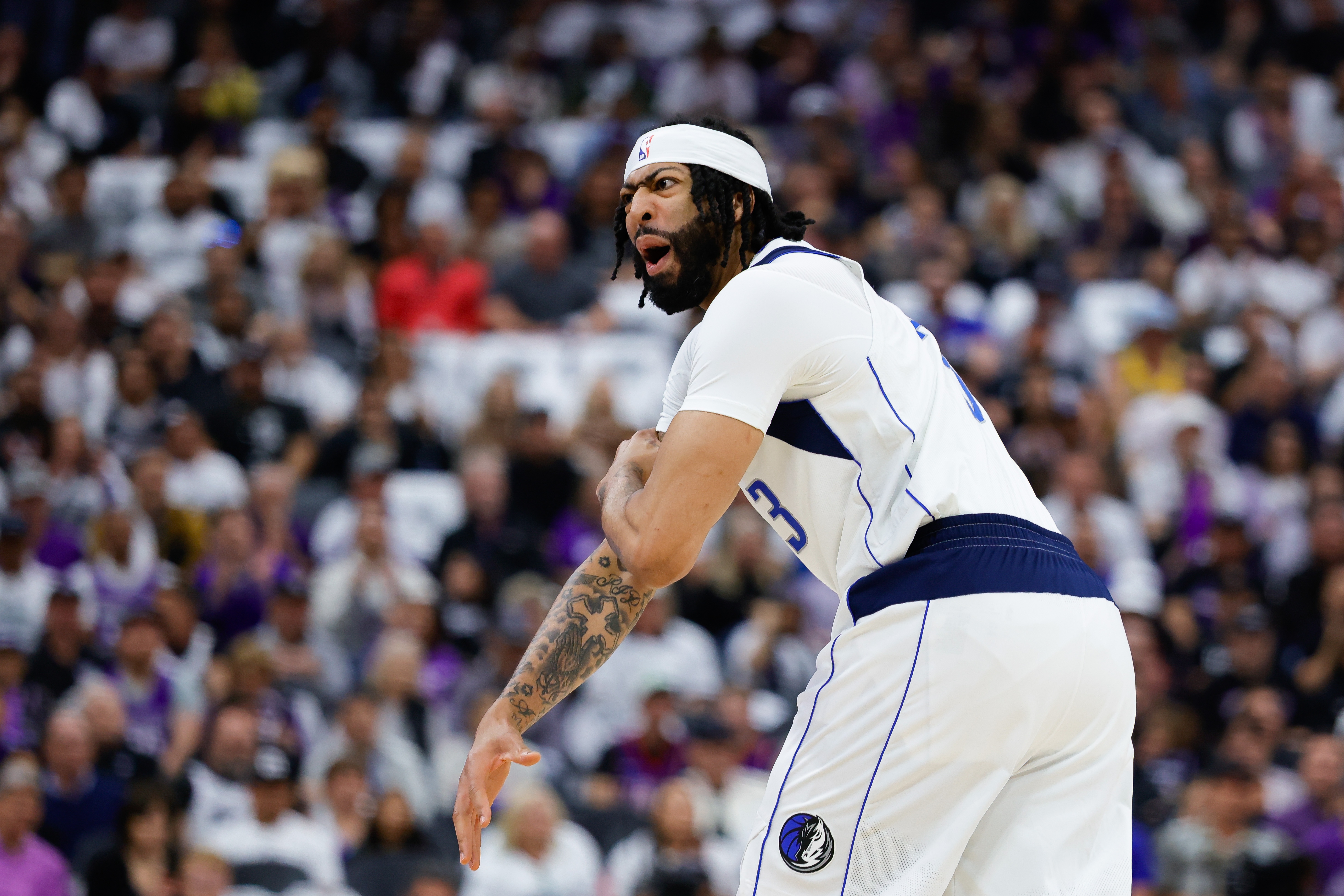 里奇-保罗谈浓眉手术：他是个斗士 以后打球可能会戴护目镜