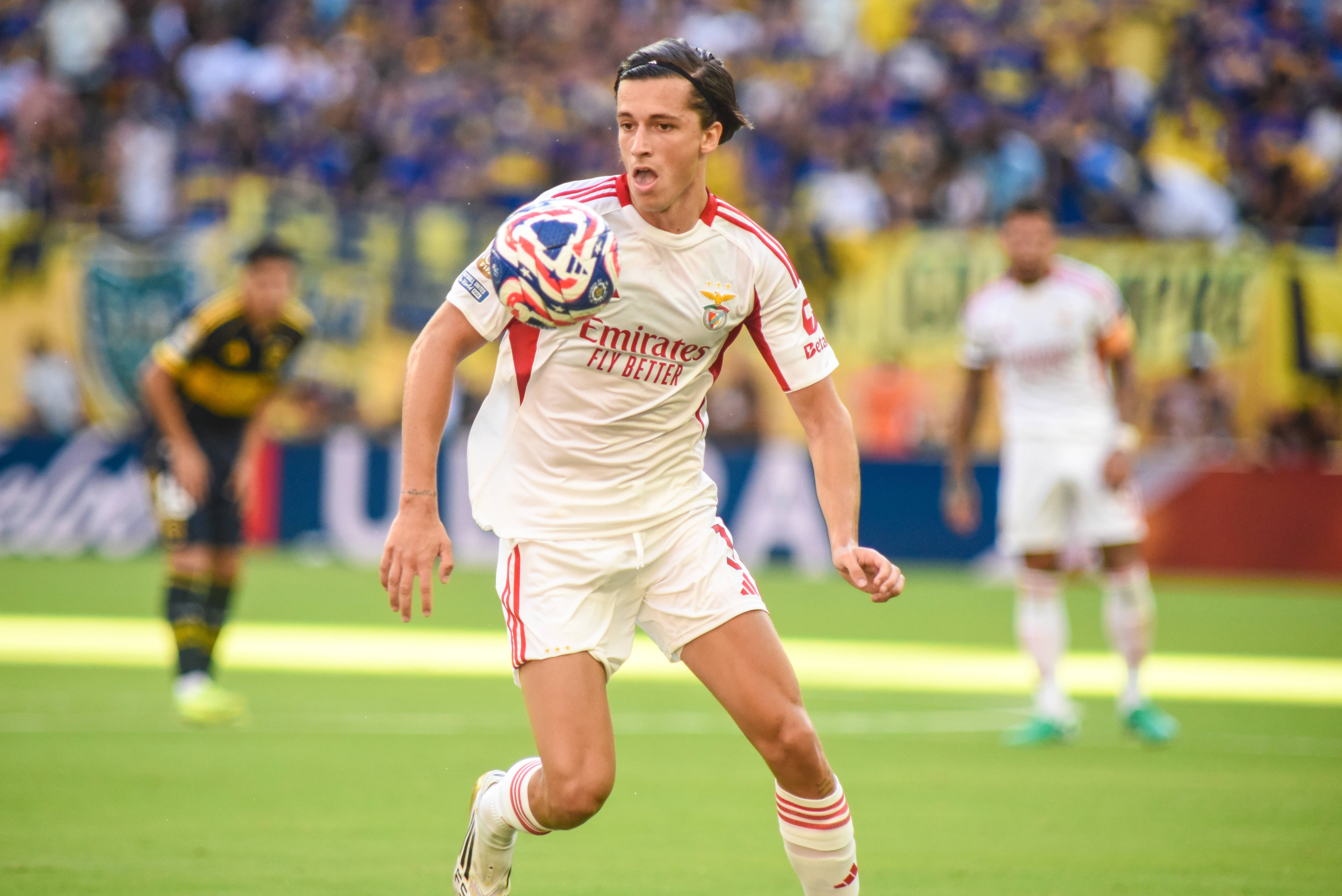 168次！24-25赛季A费是葡萄牙联赛夺回球权次数最多的后卫