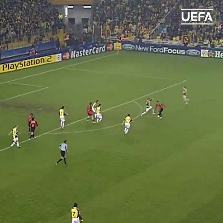 米兰史上传奇的前锋舍瓦，这些瞬间无时无刻令人怀念