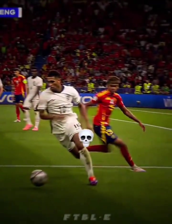 皇马：请欣赏顶级B2B中场的防守与摆脱！