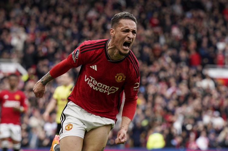 记者：曼联对安东尼估价约5800万欧元，红魔已收到多家球队的询价