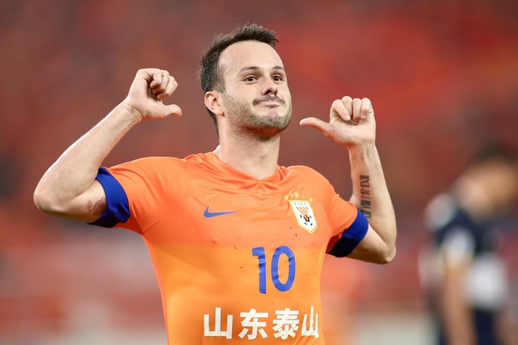 媒体人谈泰山夏窗调整：文旅点了瓦科、卡扎尔的名，认为需要拿掉