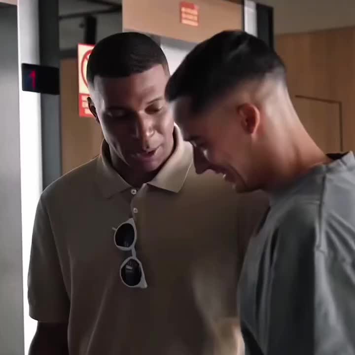 姆巴佩刚去皇马时巴斯克斯在场，而巴斯克斯离开时姆巴佩也在🫠