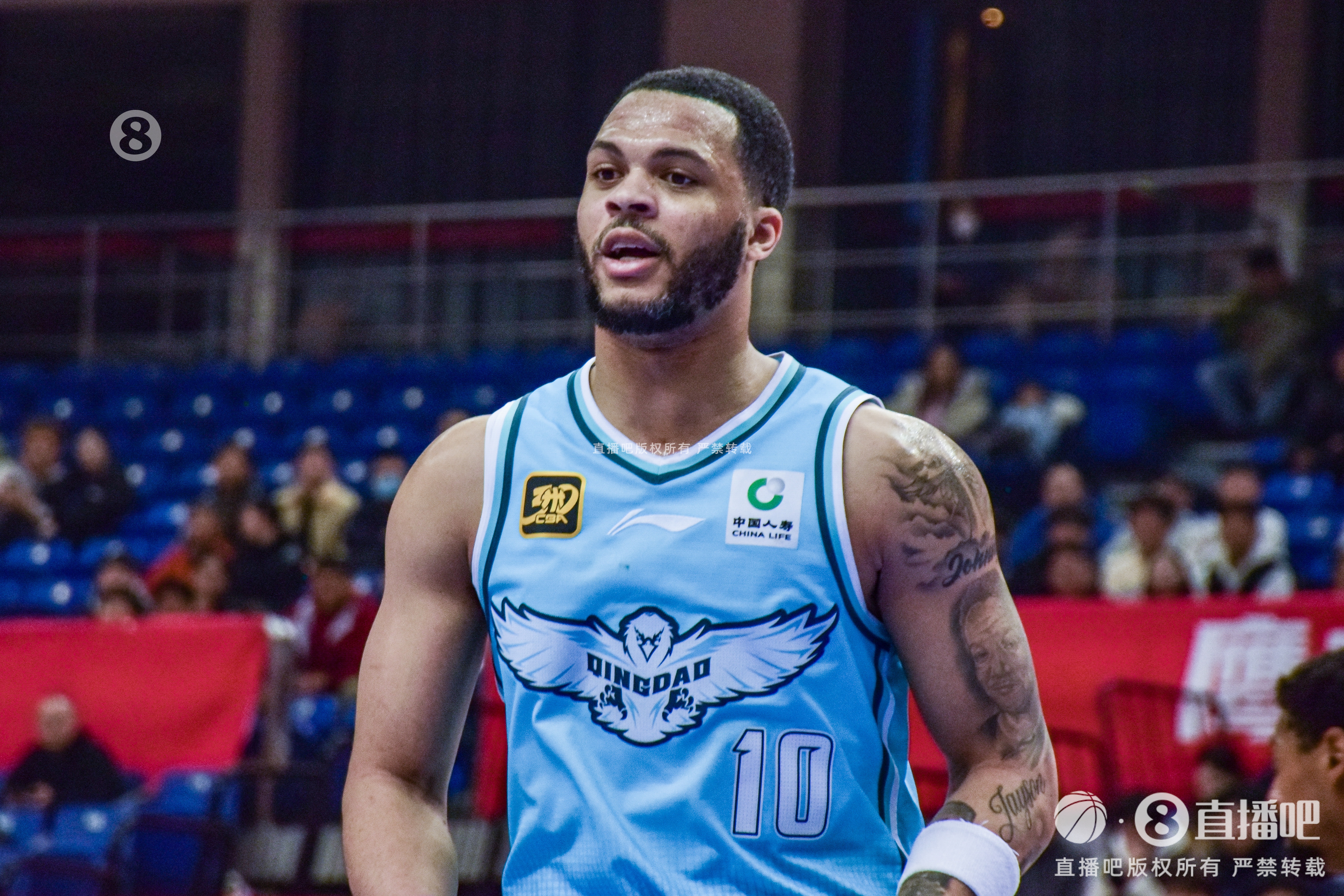 场均26.3分6.4板7.6助1.8断！媒体人：青岛和韦瑟斯庞完成签约