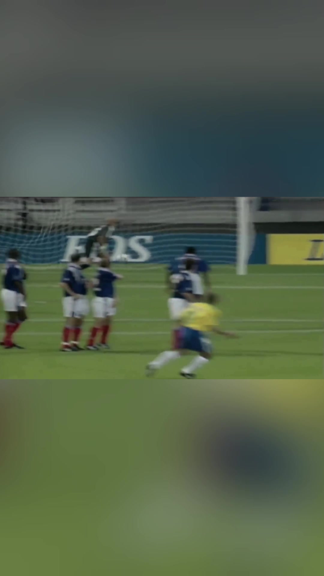 谁更厉害？小罗，小儒尼尼奥，卡洛斯超级神级任意球破门！