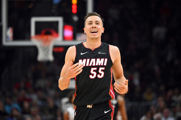 邓罗：很兴奋能和康宁汉姆一起打球 他能创造出很多机会