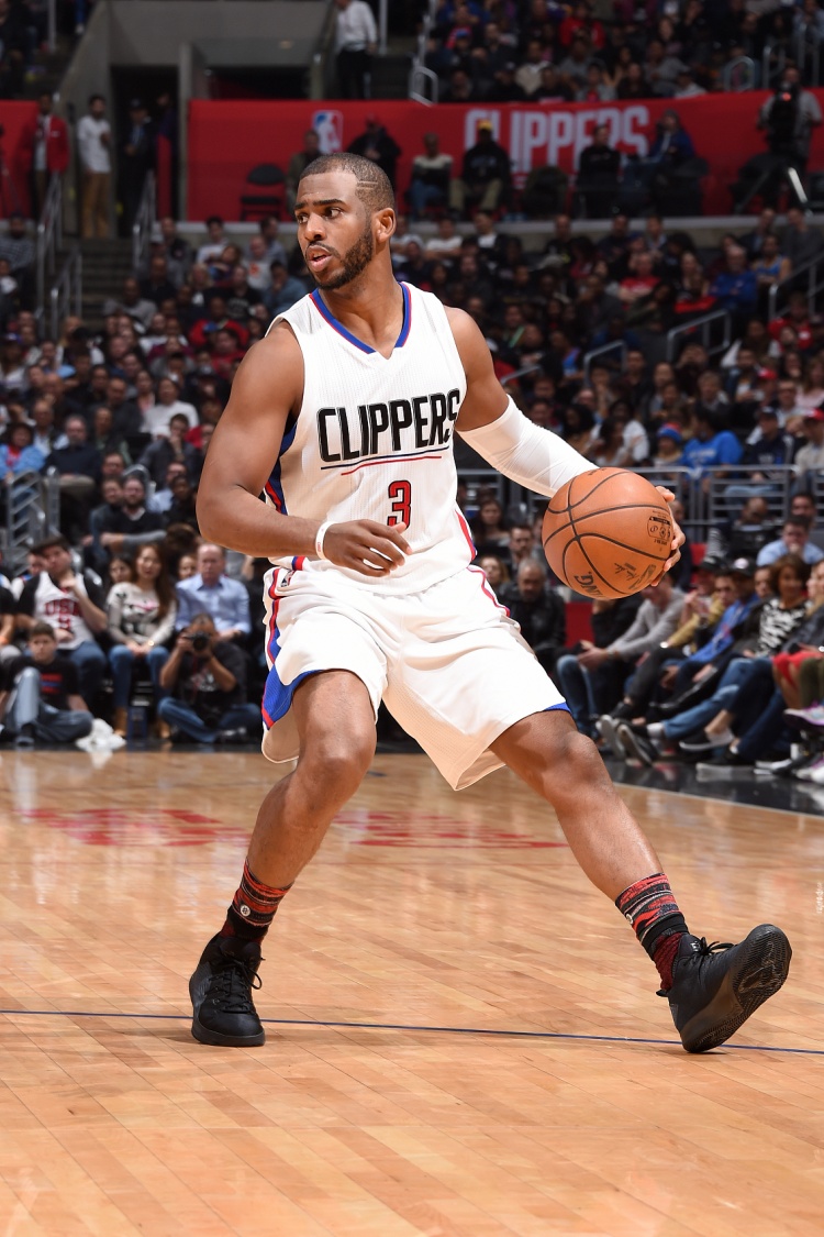 快船总裁：保罗具备我们需要的特质 我们正在非常认真地考虑他