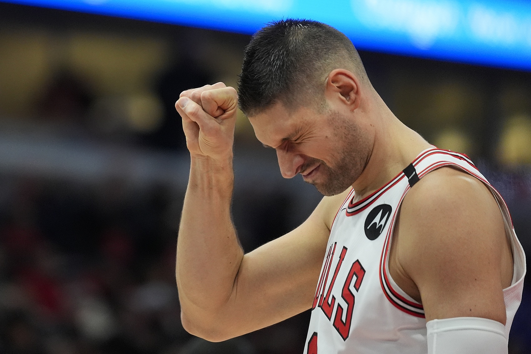 合同年&薪资2140万！美记：我认为勇士对武切维奇没什么兴趣