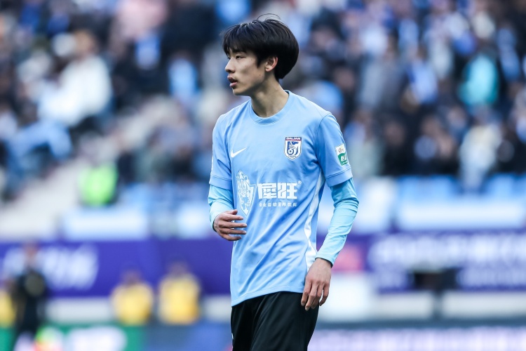 朱鹏宇：从主力到替补我的心态没变化 年轻球员会很珍惜上场时间