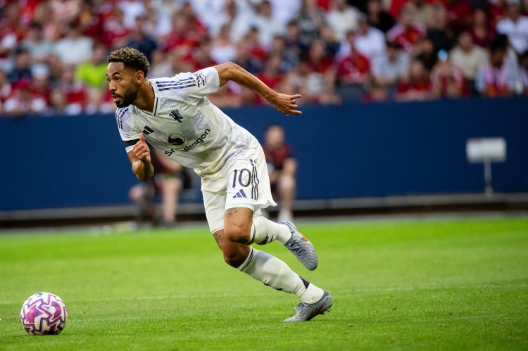 TA：库尼亚是沉闷的曼联屈指可数的亮点 新10号的故事正徐徐展开