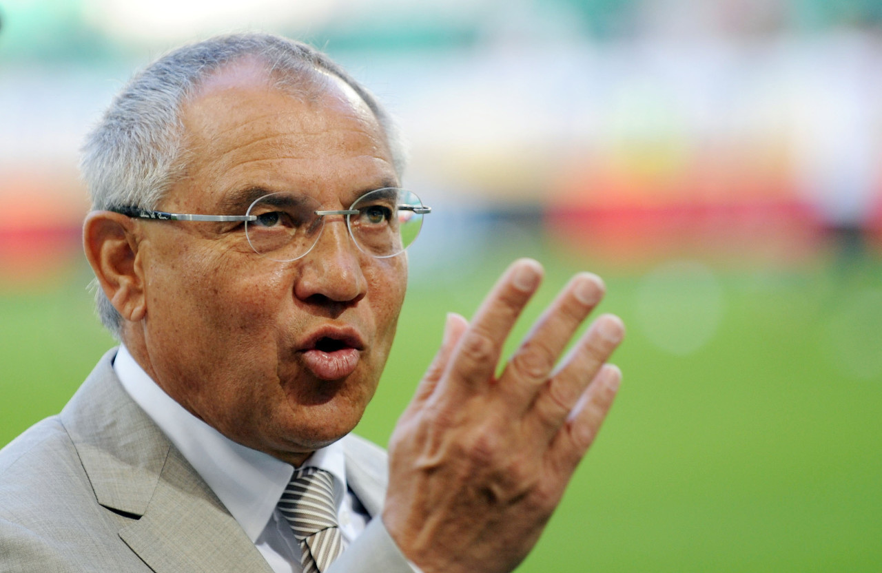 马加特：市场上许多球员被估价过高，这让我对拜仁财务产生担忧