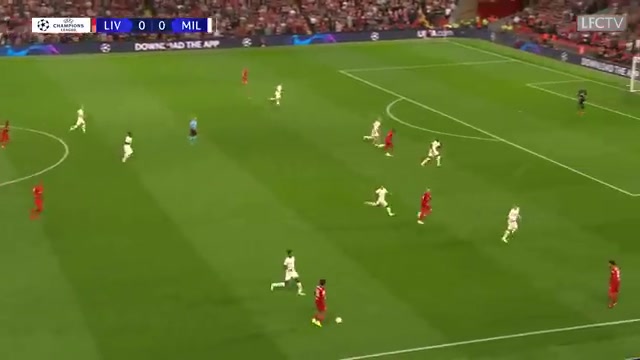 交手即是名局！21年欧冠，亨德森轰凌空世界波 利物浦3-2逆转米兰
