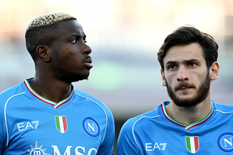 人各有志！拿波里双星K77入豪门当核心拿四冠，奥斯梅恩土超挣钱