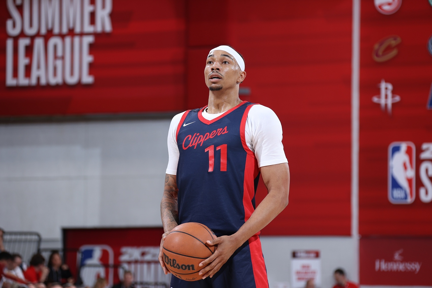 新赛季有机会？乔丹-米勒11中8&6罚全中高效砍下24分6板2助