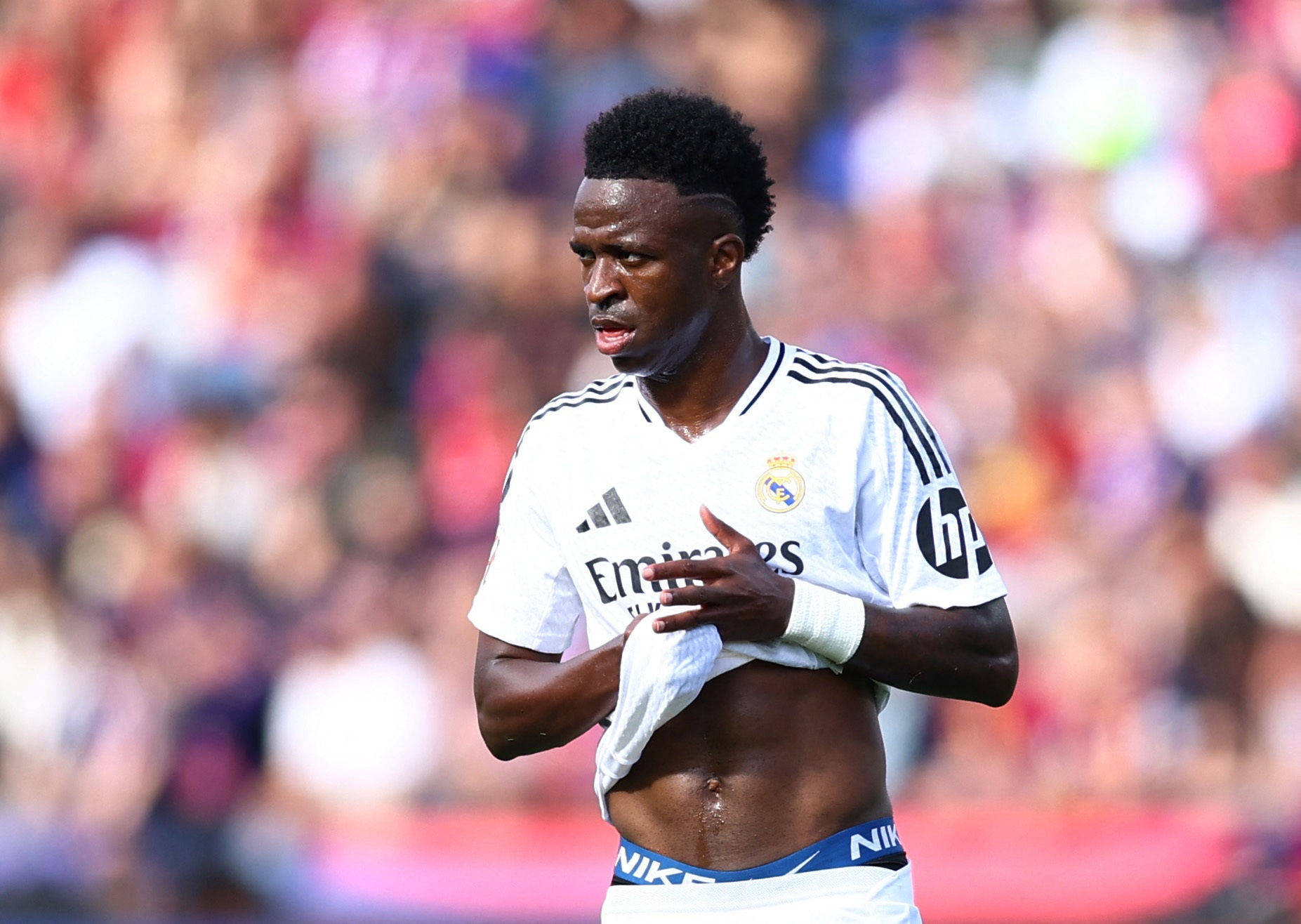 前门将：维尼修斯不能再重复去年表现 没必要卖他和姆总中的一个