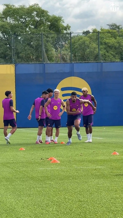 巴萨晒球队训练视频：工作，工作，再工作！🔥