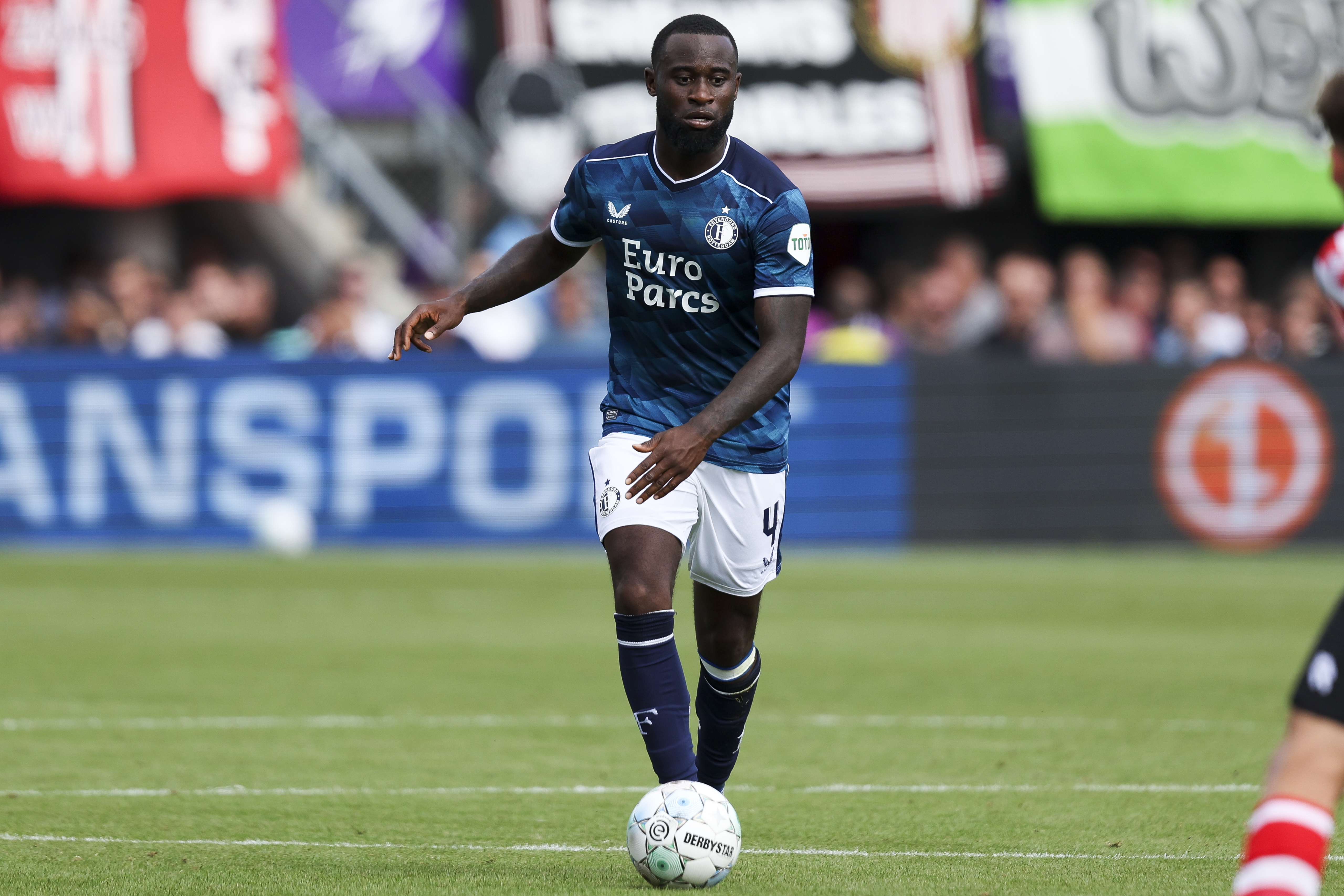 德天空：如果有球队对海特勒伊达感兴趣，莱比锡对报价持开放态度