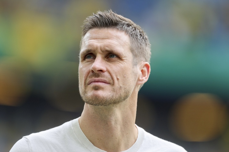 德媒：球迷不满多特引援，但俱乐部希望在转会窗后期低价引进球员