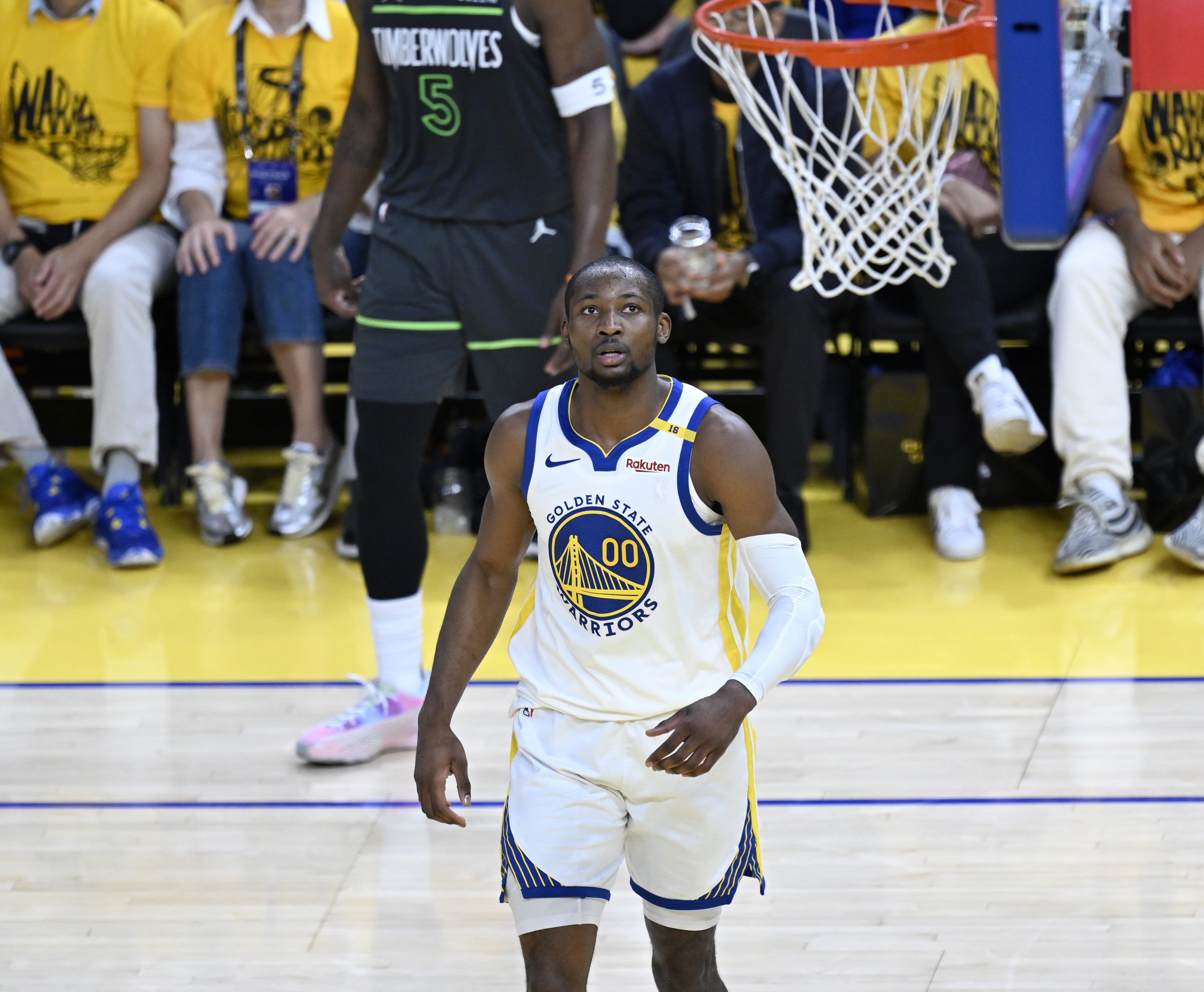 只等库明加👀名记：霍福德和梅尔顿已经与勇士达成了口头协议