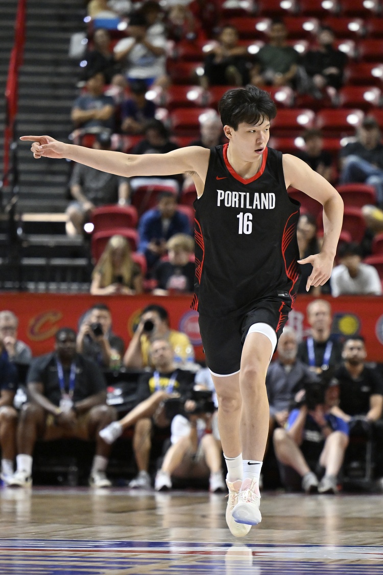 🤨麦坎茨：一旦中国有后卫能做姚易杨做到的事 那将会很可怕