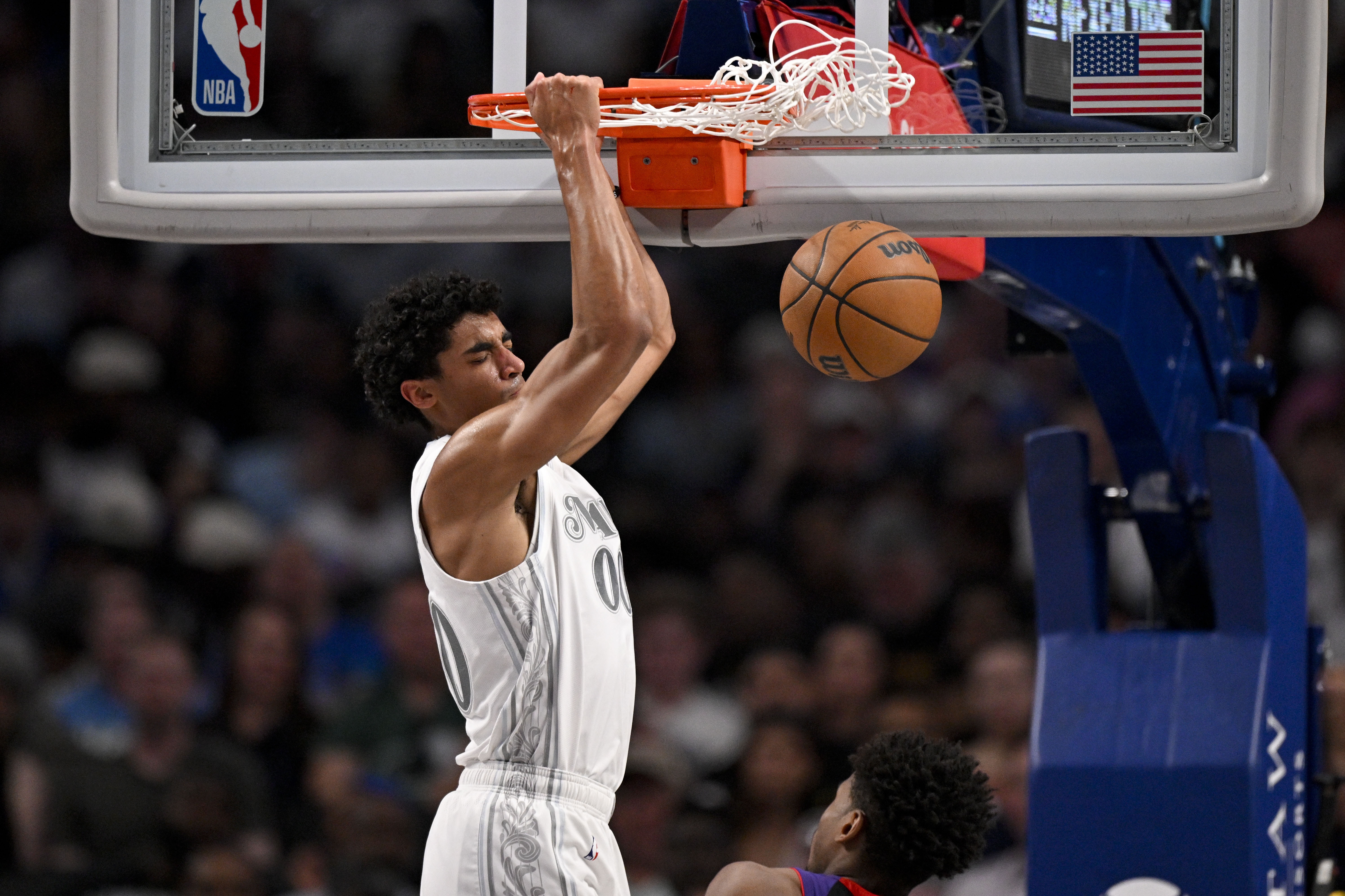 克里斯蒂：休赛期打了高尔夫也一直训练 期待在西部打出亮眼表现