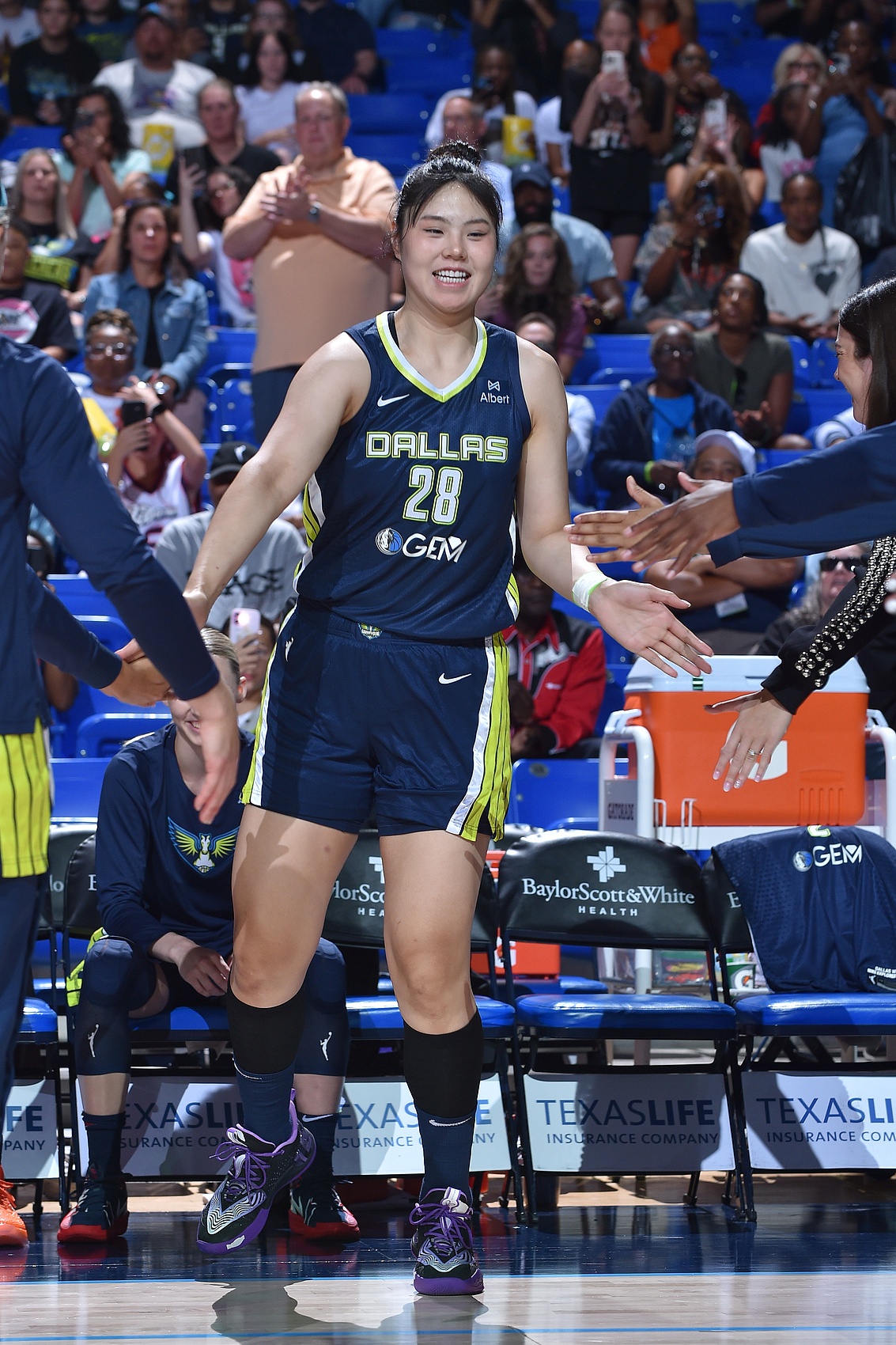 三分2中2！李月汝交易后首战老东家拿到8分10板 助飞翼轻取风暴