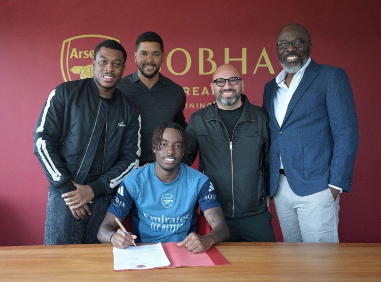 挺复杂🧐TA：马杜埃凯将作为本土球员注册英超 踢欧战仍是外援