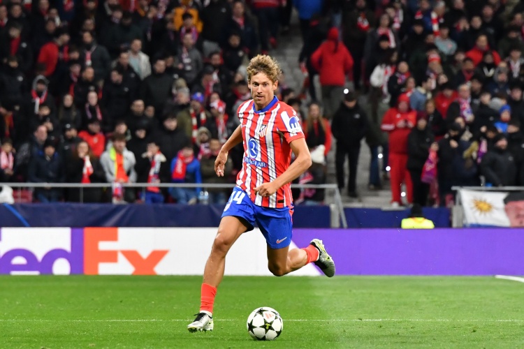 世体：马竞季前训练略伦特重炮轰门，导致门将奥布拉克手部受伤