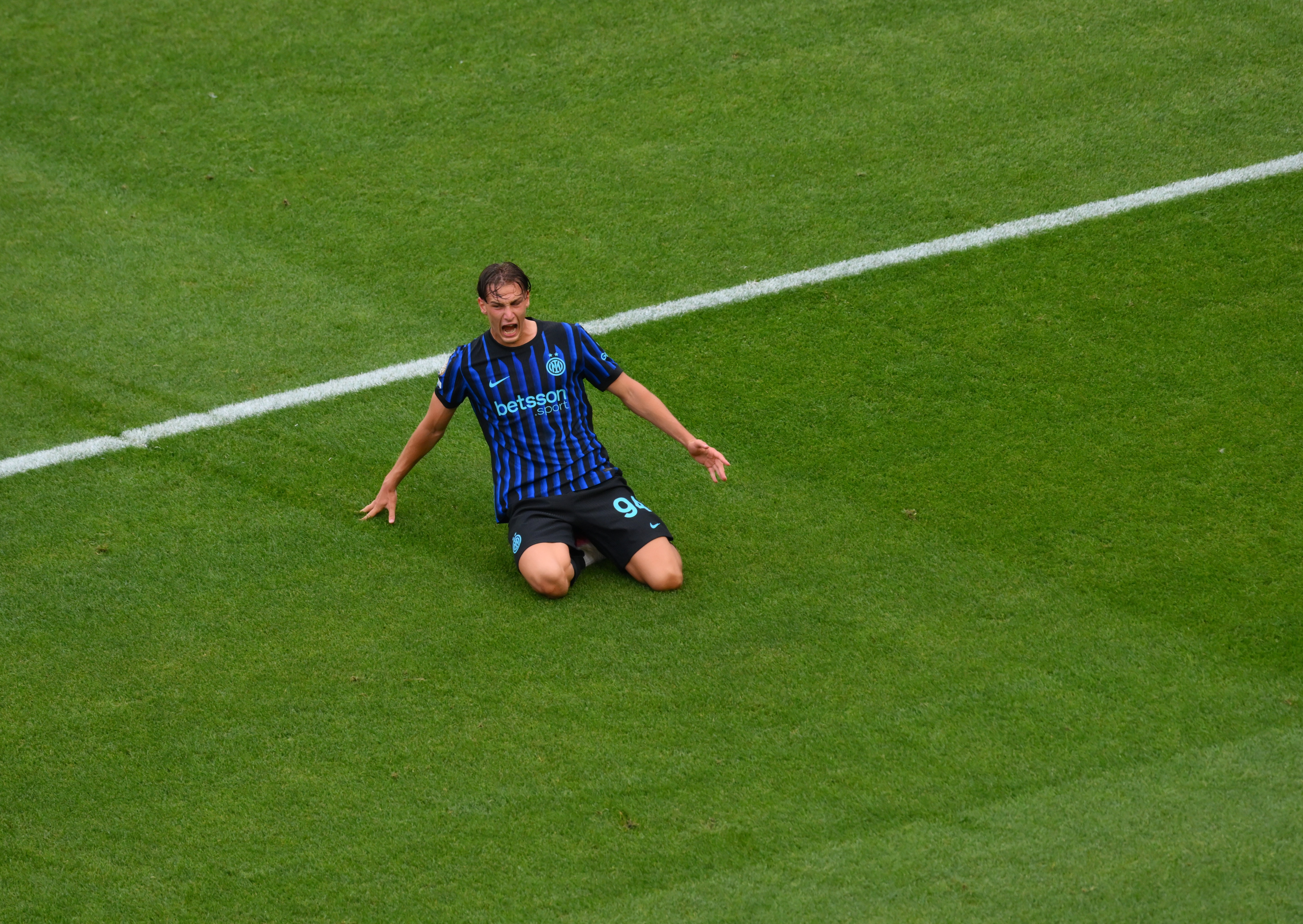 意媒报国米集训：埃斯波西托兄弟&博尼最受追捧 卢克曼是革新关键