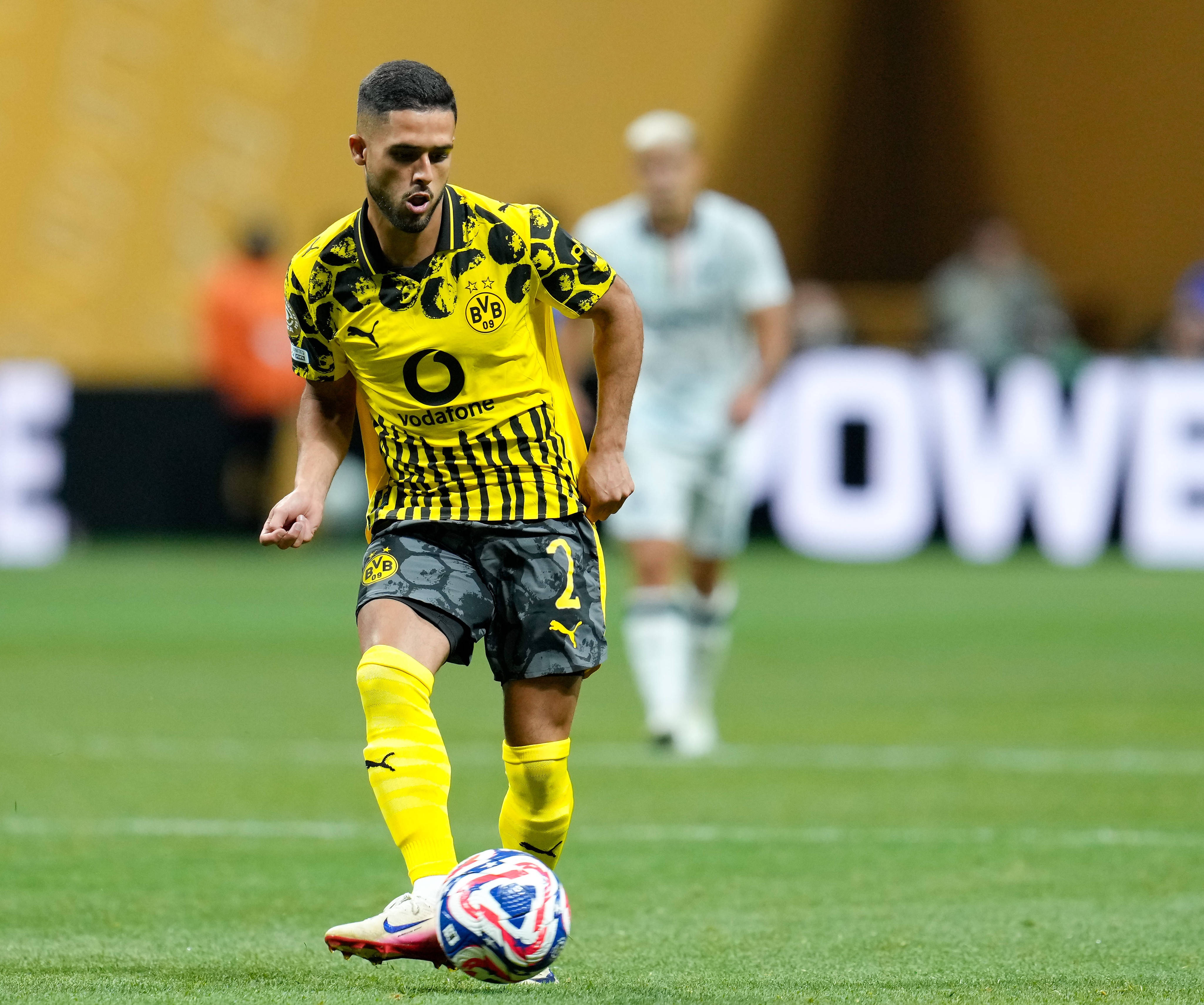 德天空：虽然扬-库托目前表现未达预期，但多特对他充满信心