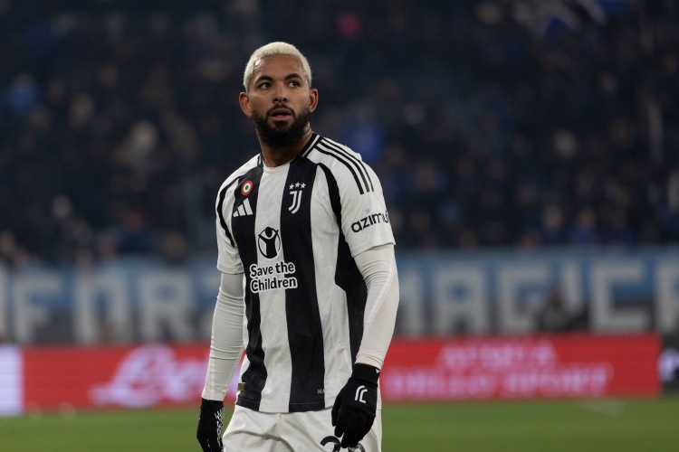 都体：穆里尼奥想签道格拉斯-路易斯，但尤文完全不考虑租借+买断