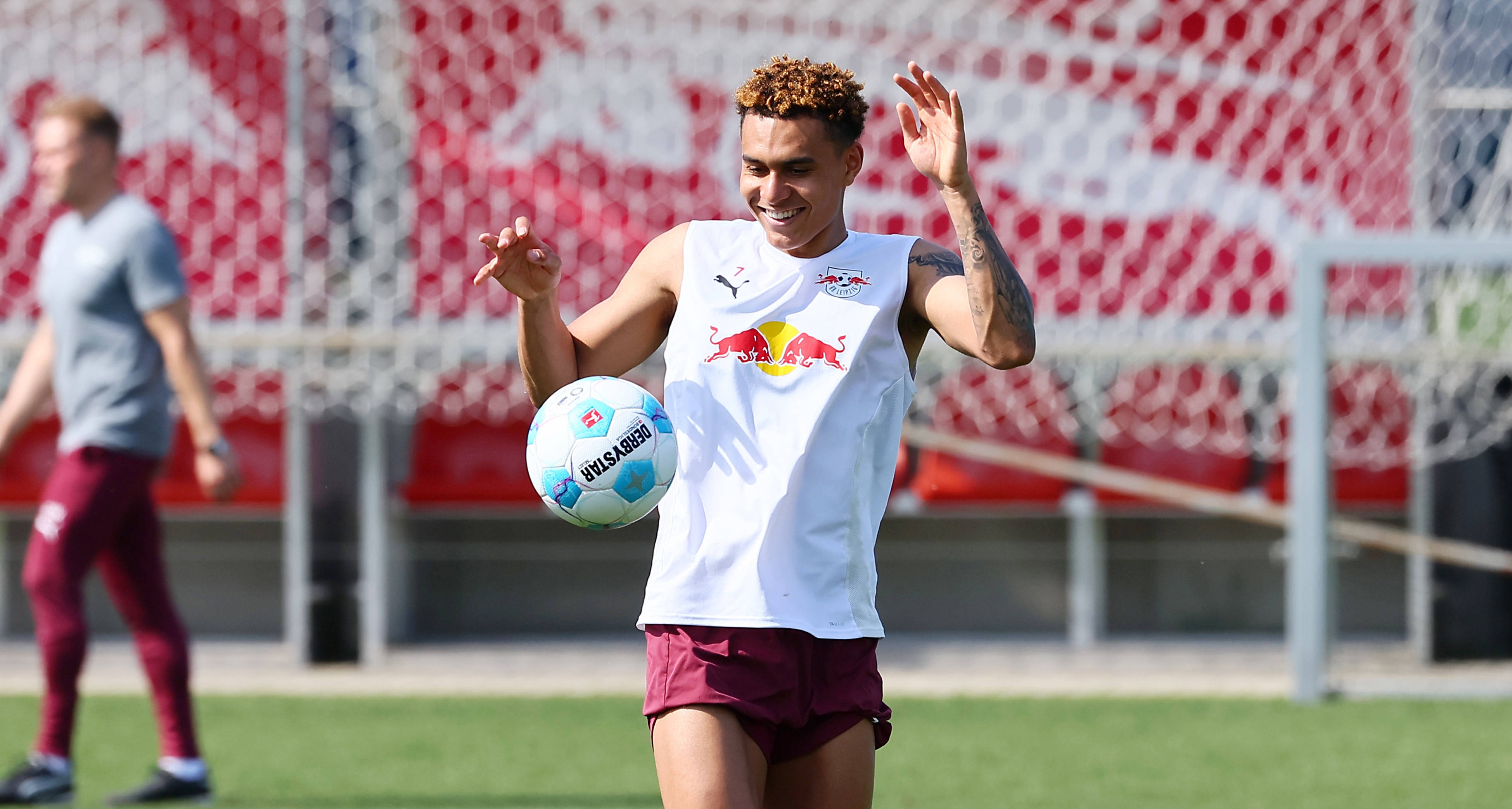 罗体：罗马寻找右脚左边锋，看上派修&席尔瓦&努萨&佐利斯等人