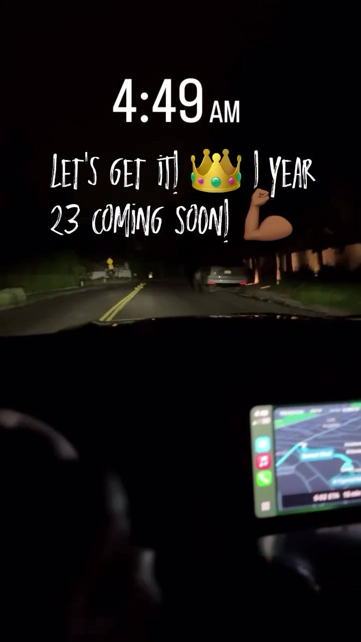 度假归来😤詹姆斯晒凌晨4点49开车去训练：第23季将至💪🏾