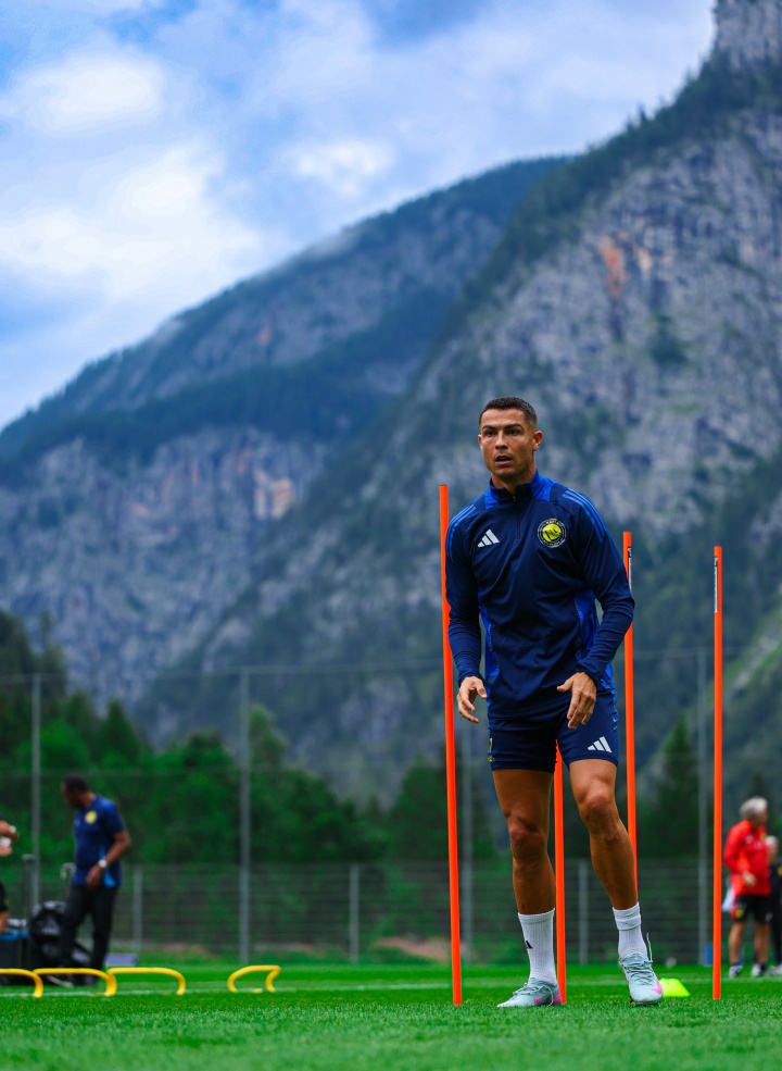 利雅得胜利vs图卢兹热身赛球票定价500欧，3200张票几分钟内售罄